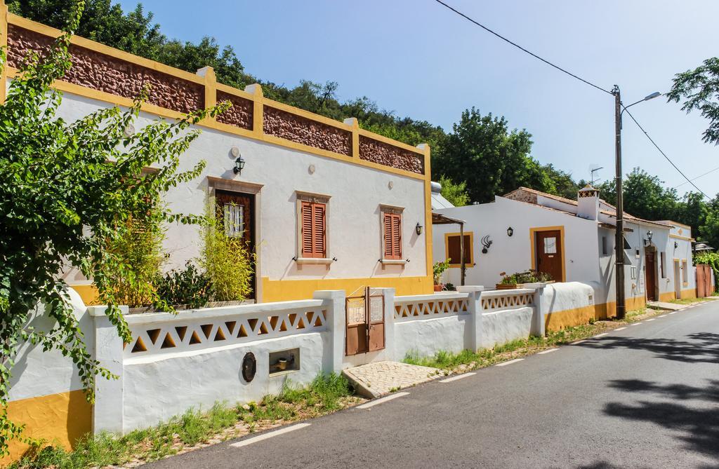 Gasthaus Casa Da Tita Salir Exterior foto